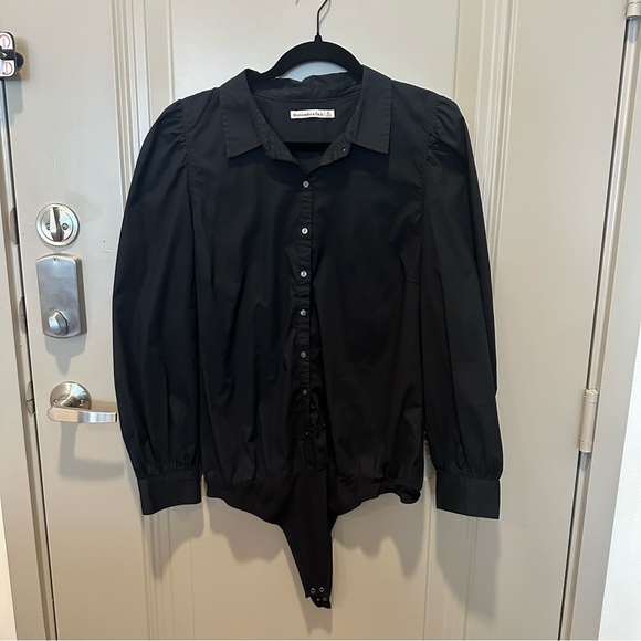 Ambercrombie & Fitch Women’s Button Down Long Sleeve Bodysuit Black Size XL - Picture 1 of 6